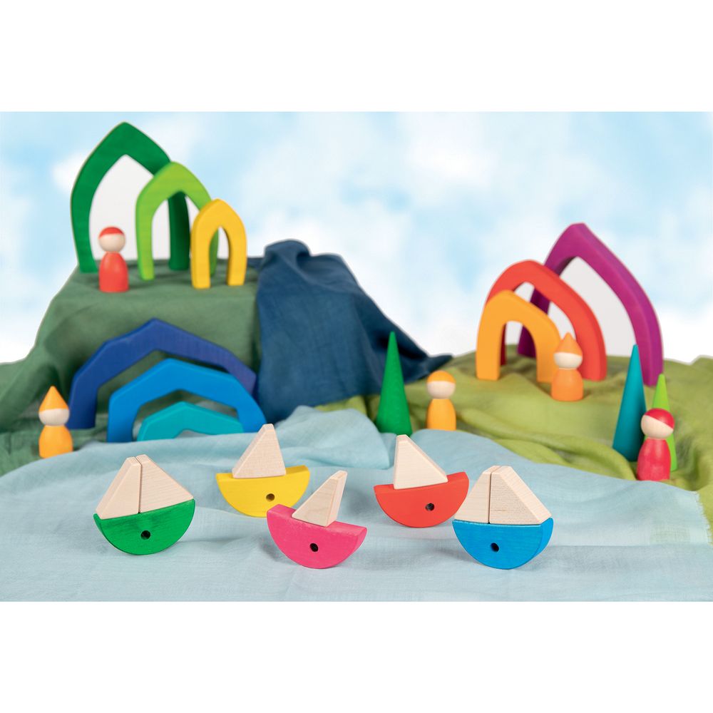 6 Colourful Fish / Boats